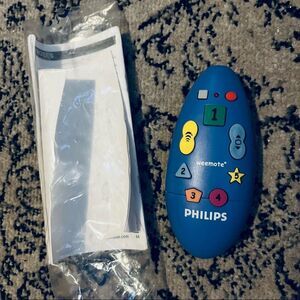 New Phillips Weemote Remote Blue With Original Directions